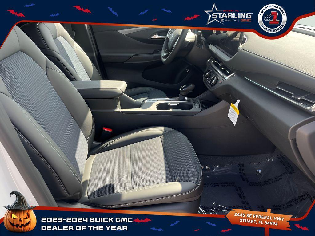 new 2025 Buick Envista car, priced at $21,330