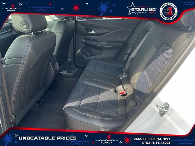 new 2025 Buick Envista car, priced at $25,866