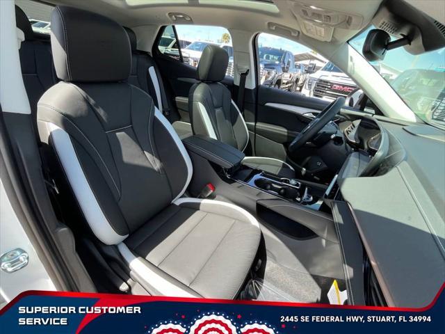 new 2024 Buick Envision car, priced at $37,999