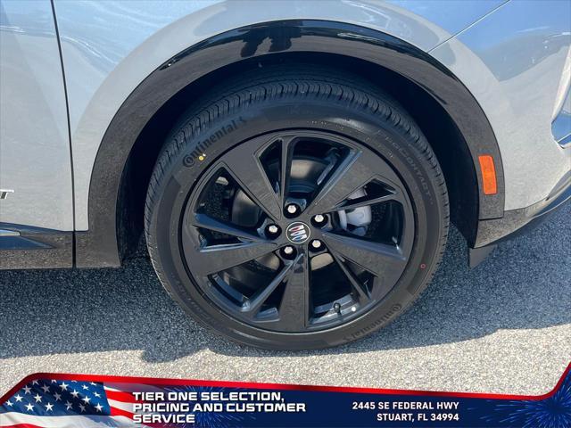 new 2025 Buick Envision car, priced at $40,142