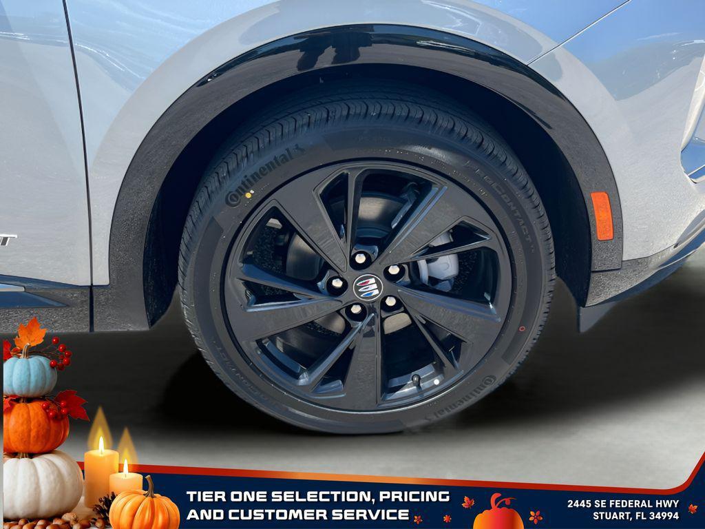 new 2025 Buick Envision car, priced at $36,510