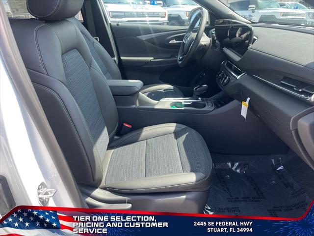 new 2025 Buick Envista car, priced at $26,466