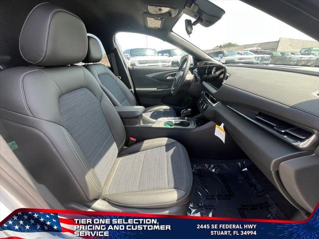 new 2025 Buick Envista car, priced at $26,466