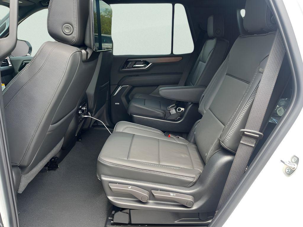 new 2025 GMC Yukon car, priced at $90,600