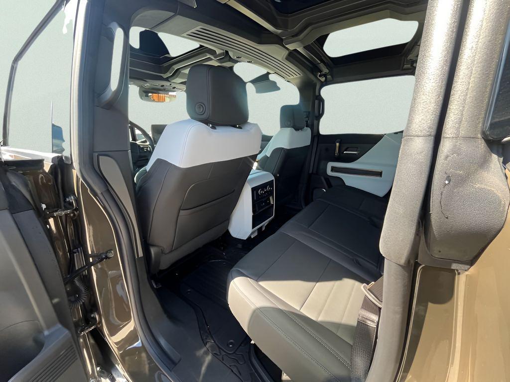 new 2025 GMC HUMMER EV Pickup car, priced at $95,920