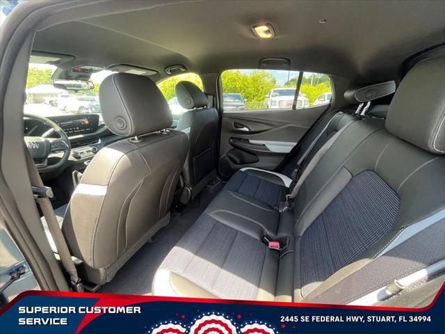 new 2025 Buick Envista car, priced at $26,258