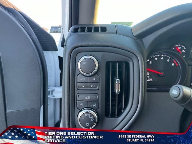 new 2025 GMC Sierra 1500 car, priced at $31,204