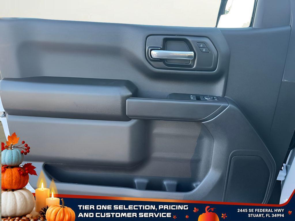 new 2025 GMC Sierra 1500 car, priced at $30,204