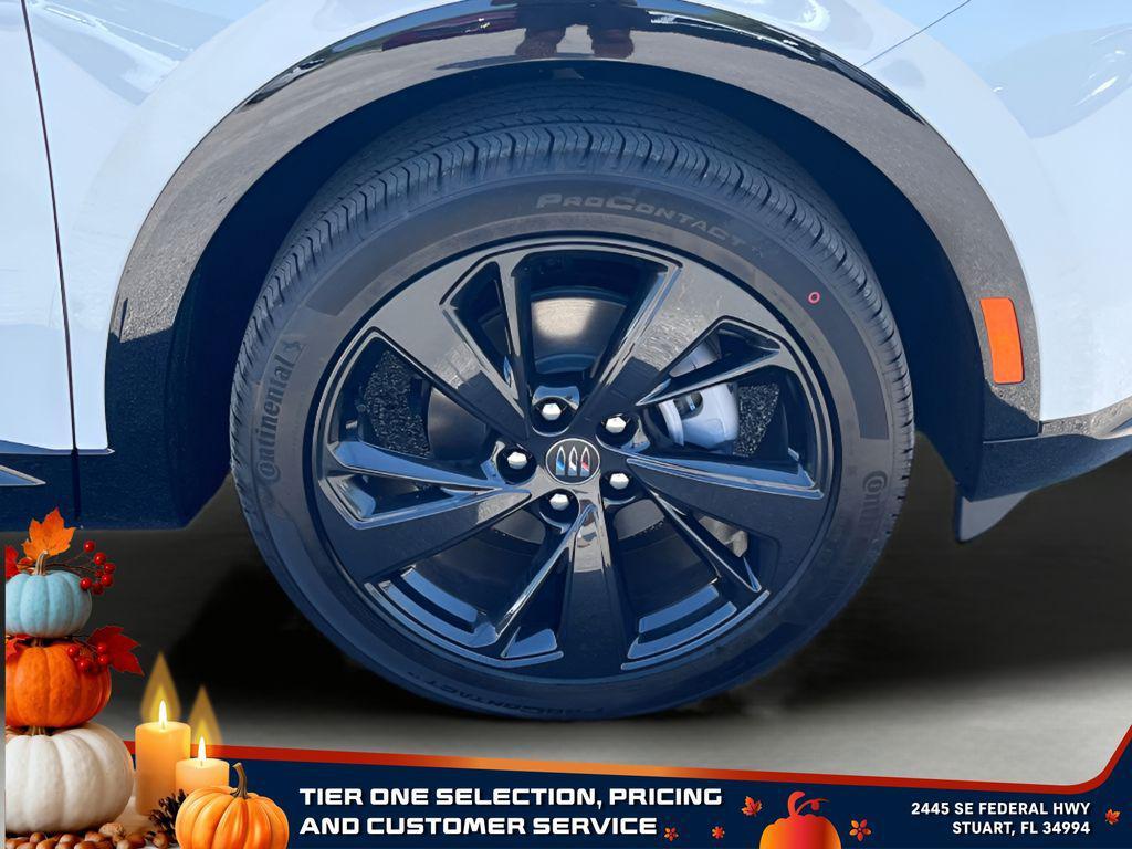 new 2025 Buick Envision car, priced at $36,816