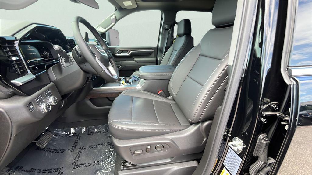 new 2025 GMC Sierra 2500 car, priced at $79,679