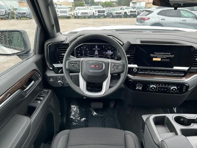 new 2024 GMC Sierra 1500 car, priced at $45,684