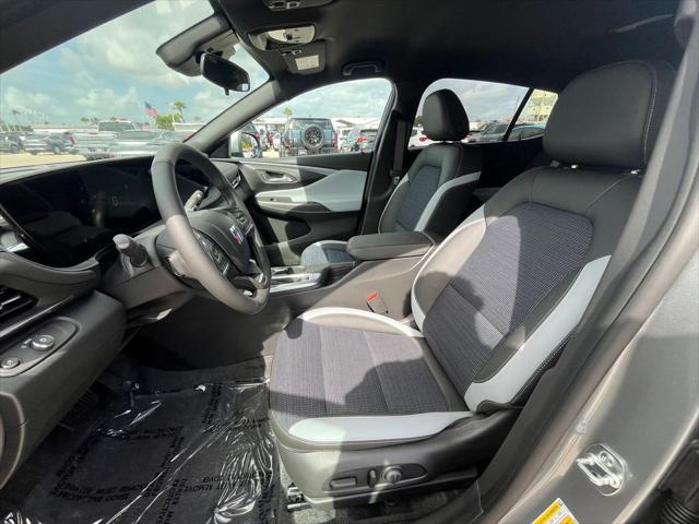 new 2025 Buick Envista car, priced at $27,305