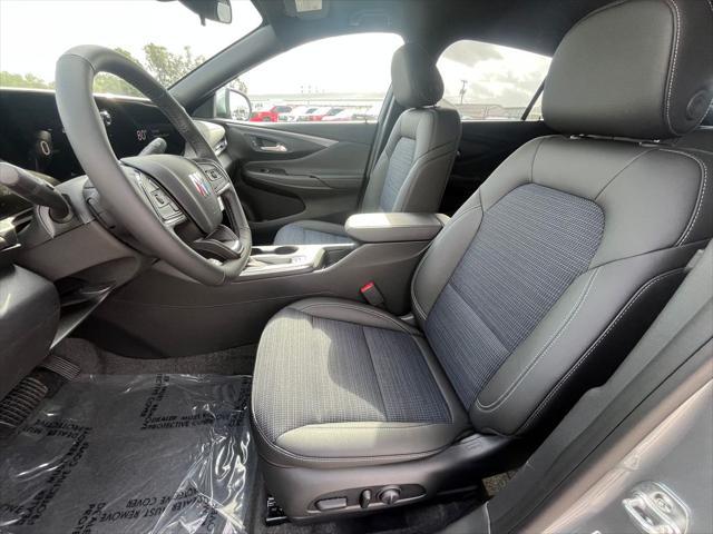 new 2025 Buick Envista car, priced at $26,508