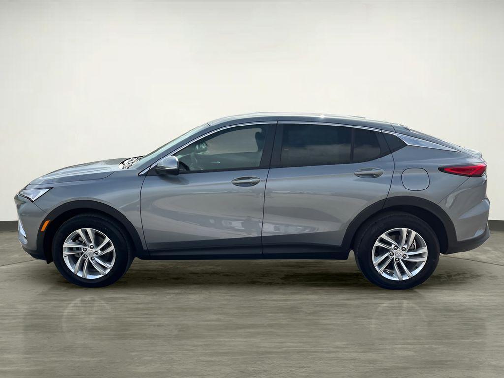 new 2025 Buick Envista car, priced at $23,725