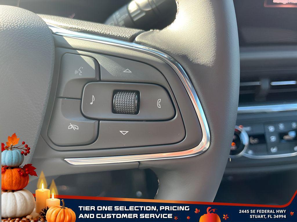 new 2025 Buick Envista car, priced at $24,130