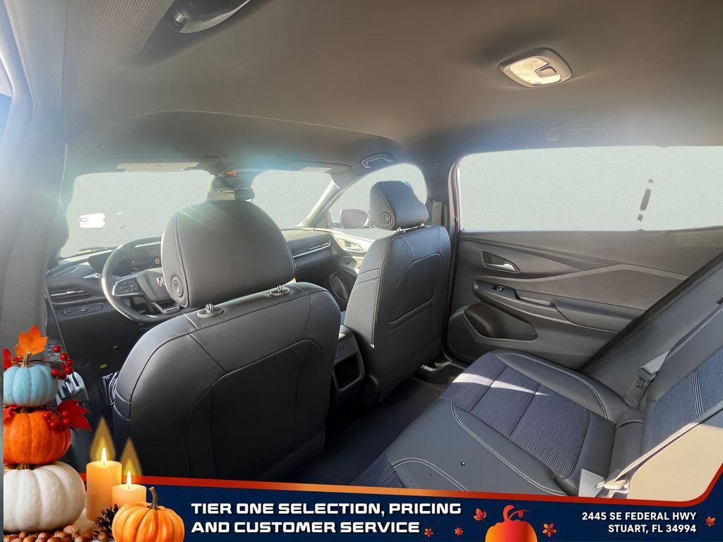 new 2025 Buick Envista car, priced at $24,130