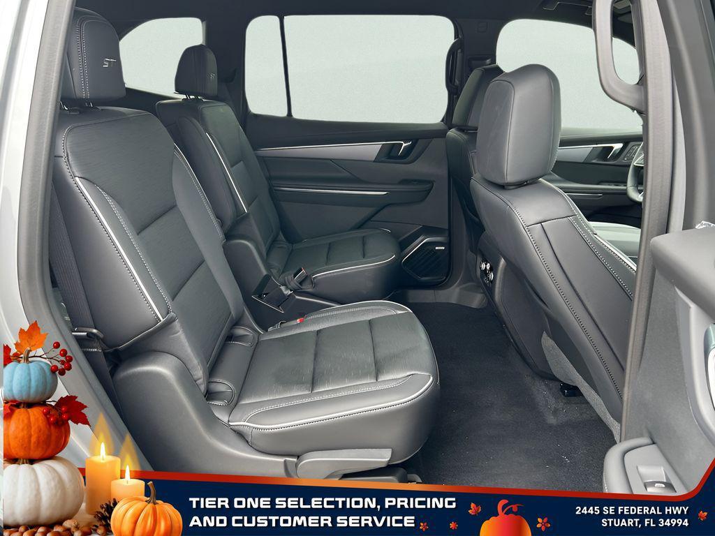 new 2025 Buick Enclave car, priced at $46,285