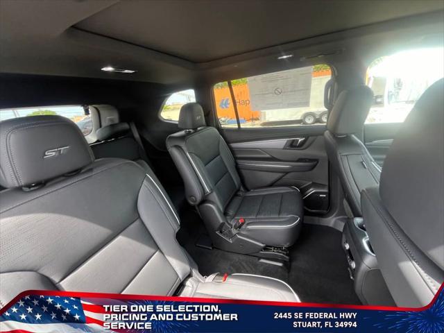 new 2025 Buick Enclave car, priced at $53,601