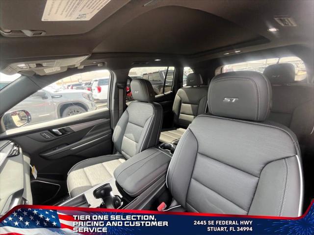 new 2025 Buick Enclave car, priced at $53,601