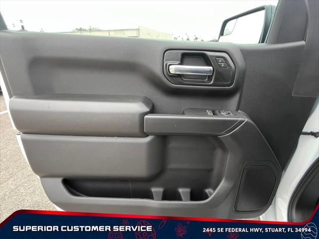 new 2025 GMC Sierra 1500 car, priced at $31,999