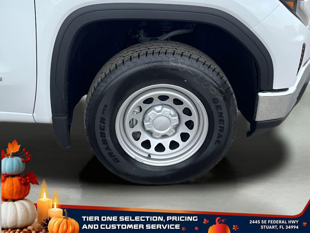 new 2025 GMC Sierra 1500 car, priced at $30,204