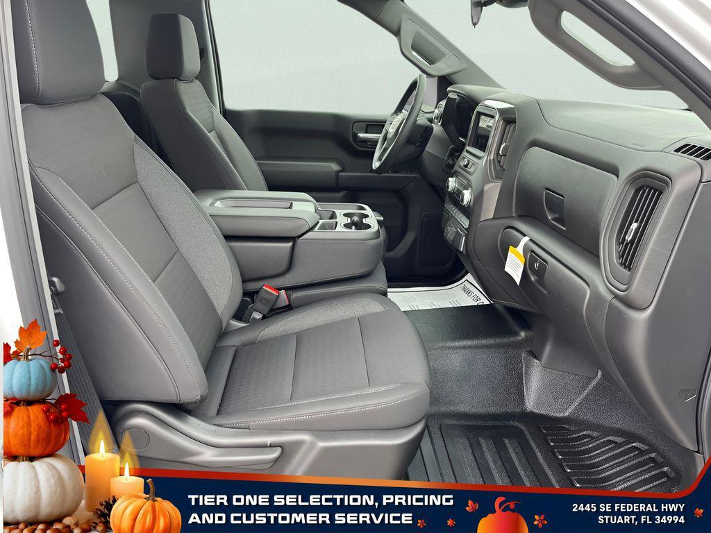 new 2025 GMC Sierra 1500 car, priced at $30,204