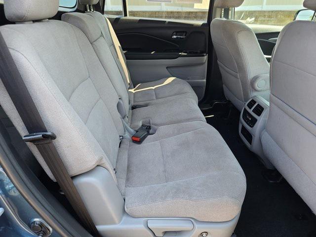 used 2021 Honda Pilot car, priced at $25,334
