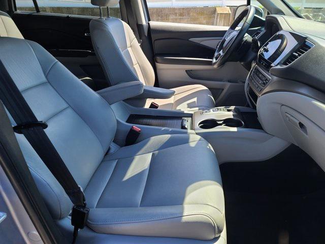 used 2022 Honda Pilot car, priced at $32,844