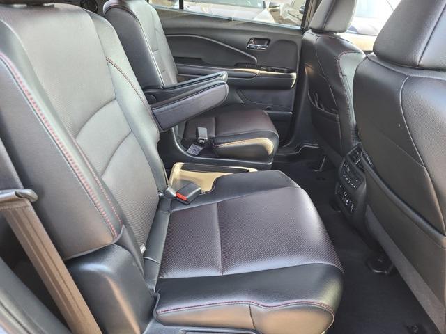 used 2022 Honda Pilot car, priced at $35,977