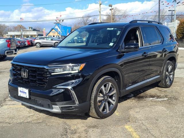 used 2023 Honda Pilot car, priced at $39,077