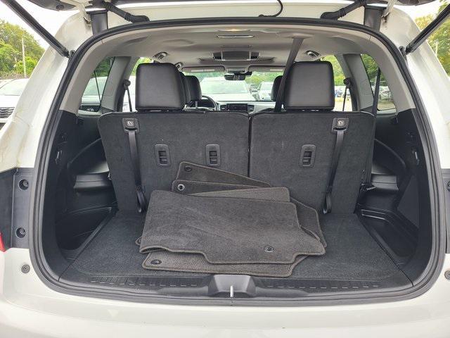 used 2022 Honda Pilot car, priced at $38,995