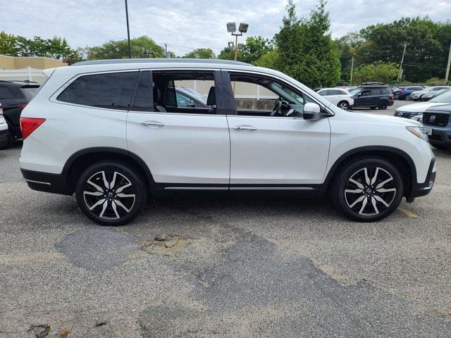 used 2022 Honda Pilot car, priced at $38,995