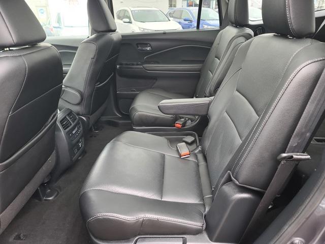 used 2022 Honda Pilot car, priced at $35,477