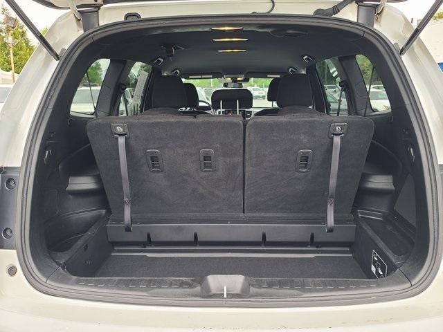 used 2022 Honda Pilot car, priced at $28,944