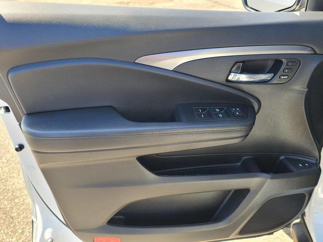used 2022 Honda Pilot car, priced at $31,774