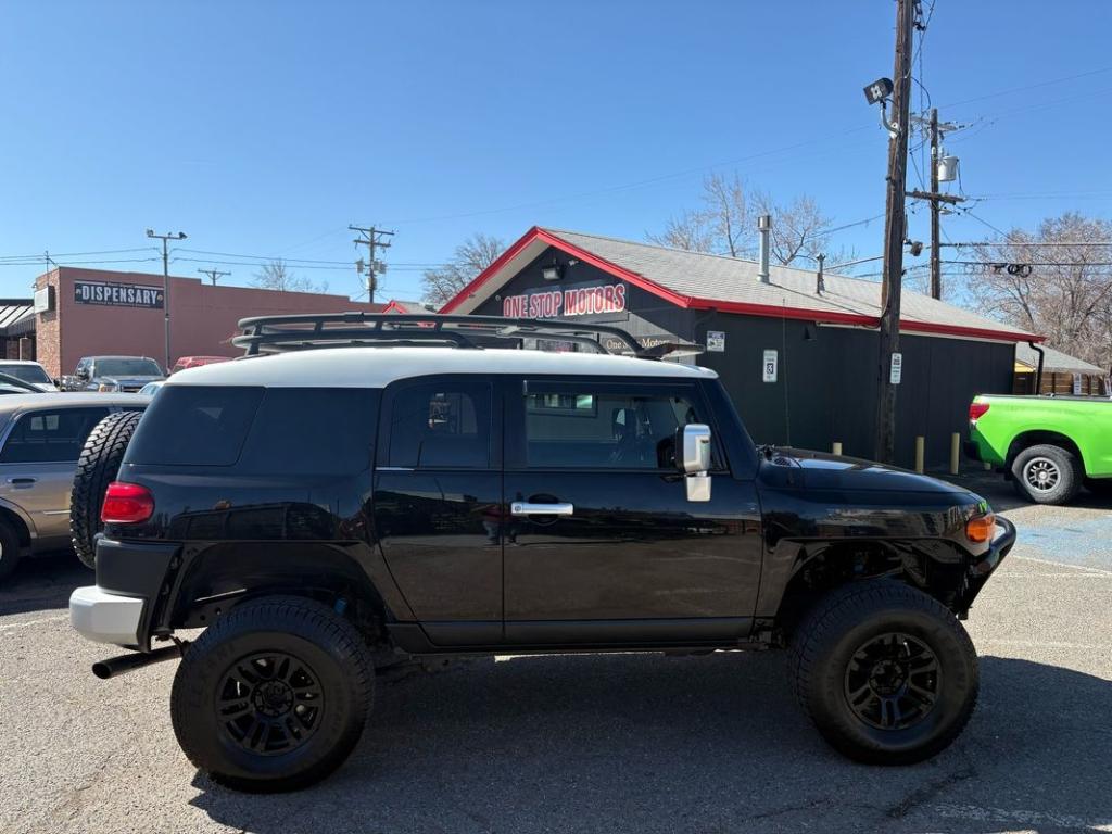 used 2008 Toyota FJ Cruiser car, priced at $18,999