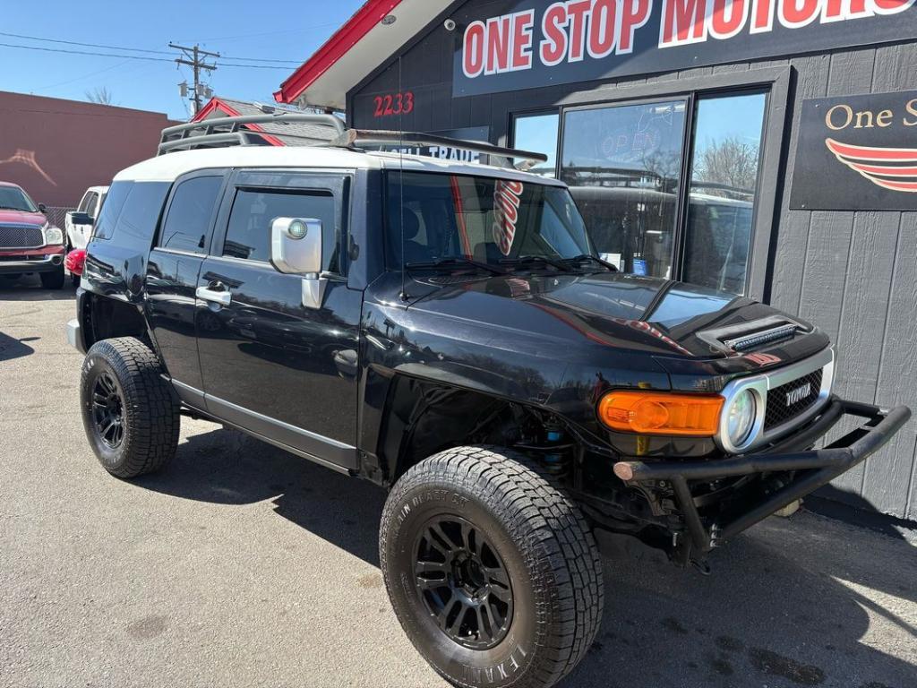 used 2008 Toyota FJ Cruiser car, priced at $18,999