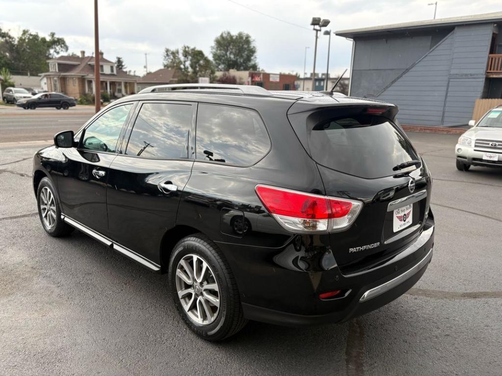 used 2013 Nissan Pathfinder car, priced at $8,999