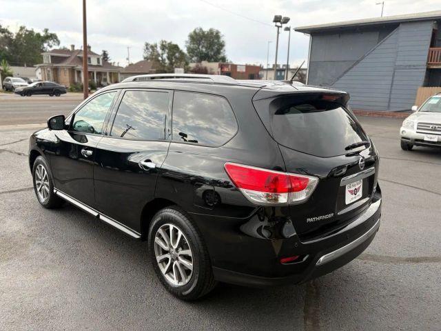 used 2013 Nissan Pathfinder car, priced at $9,499