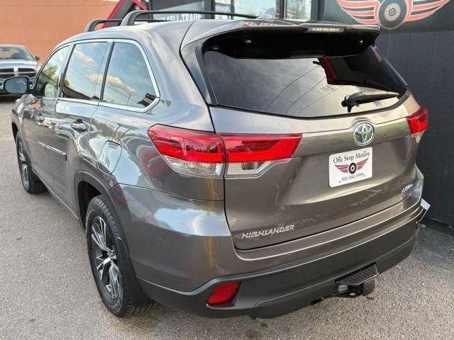 used 2017 Toyota Highlander car, priced at $18,399