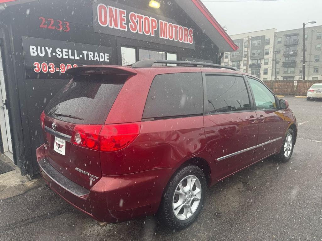 used 2006 Toyota Sienna car, priced at $7,499