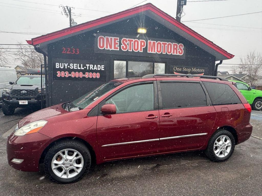 used 2006 Toyota Sienna car, priced at $7,499