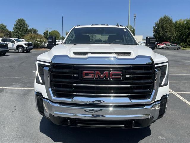 new 2024 GMC Sierra 2500 car, priced at $57,128