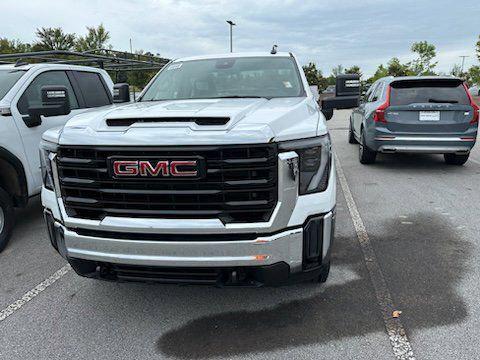 new 2024 GMC Sierra 2500 car, priced at $58,573