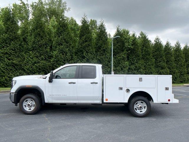 new 2024 GMC Sierra 2500 car, priced at $52,373