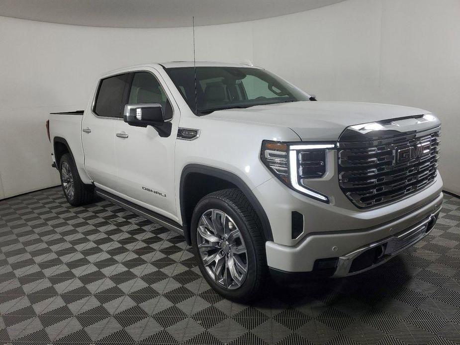 new 2024 GMC Sierra 1500 car, priced at $63,555