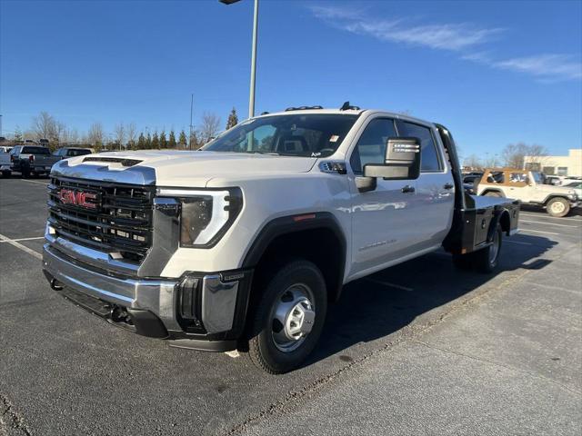 new 2025 GMC Sierra 3500 car, priced at $65,213