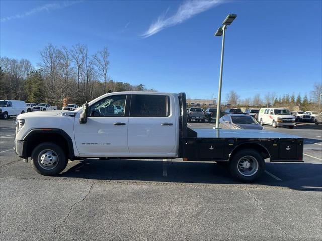 new 2025 GMC Sierra 3500 car, priced at $65,213