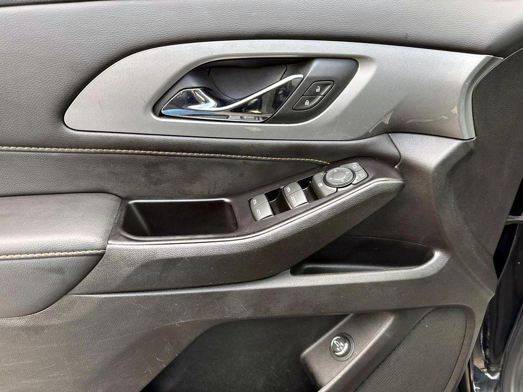 used 2020 Chevrolet Traverse car, priced at $24,980