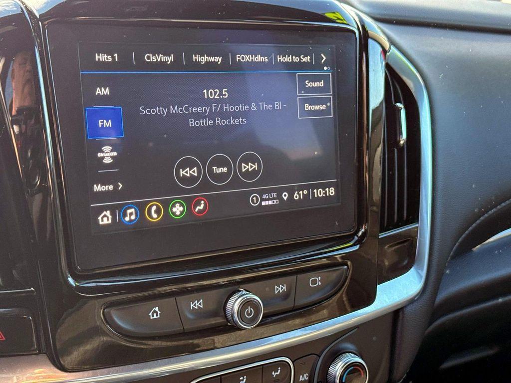 used 2022 Chevrolet Traverse car, priced at $30,980